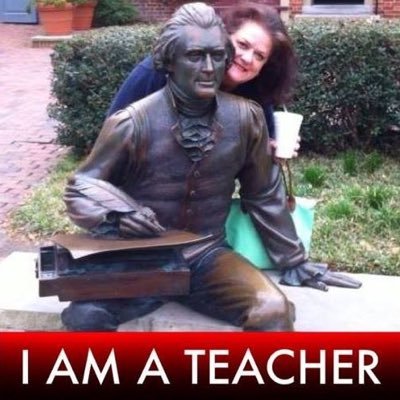Profile Picture of Julia Claire Warren (@juliacj) on Twitter