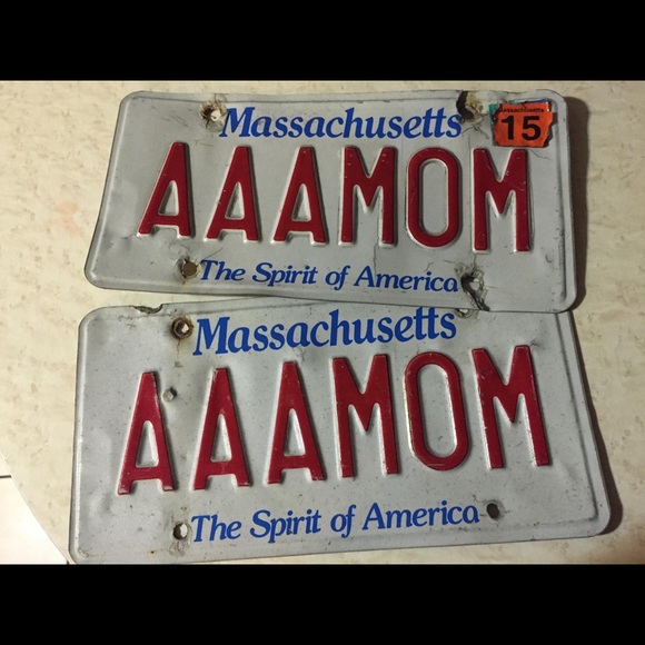 Profile Picture of Leah Bradley (@2413lmb) on Poshmark