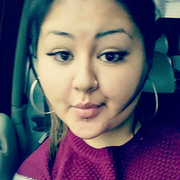 Profile Picture of Miriam Rivera (@smiriamor) on Poshmark