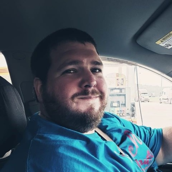 Profile Picture of Jeremy Lucas (@jeremylucas960) on Poshmark