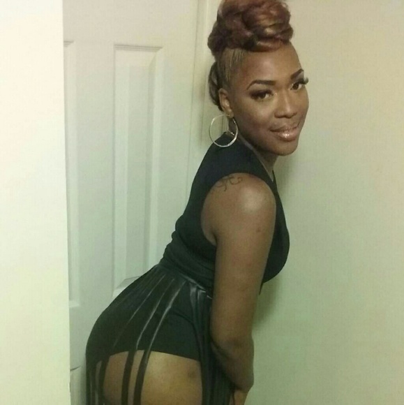 Profile Picture of Andreca Wilson (@andrecawilson) on Poshmark
