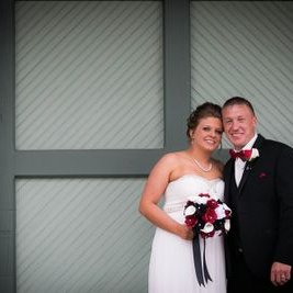 Profile Picture of Kari Gunn (@kls87) on Twitter