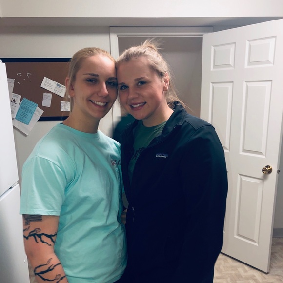 Profile Picture of Morgan Makusiewicz (@mmakus2017) on Poshmark