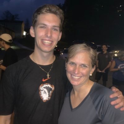 Profile Picture of Karey Nelson Windham (@KareyWindham) on Twitter