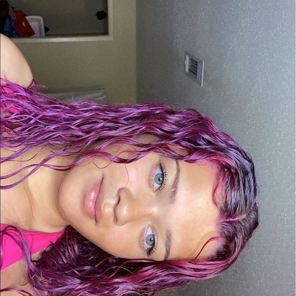 Profile Picture of Jalea Madding (@jaleamadding) on Poshmark