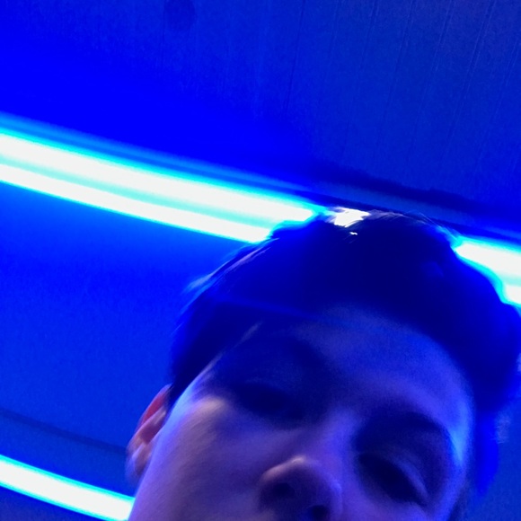 Profile Picture of Faith Yuill (@iaintit411) on Poshmark