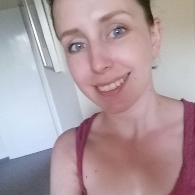 Profile Picture of Vicki Appleton (@P1nkfox) on Twitter