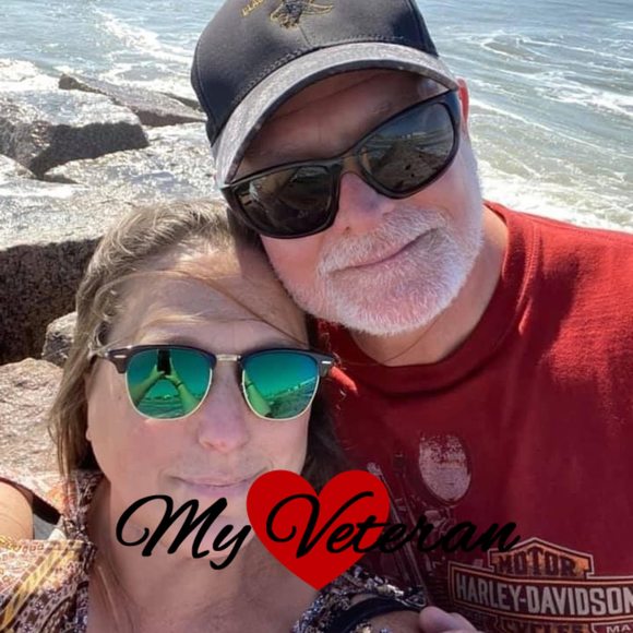 Profile Picture of Jo Baughman (@graycatbird2014) on Poshmark