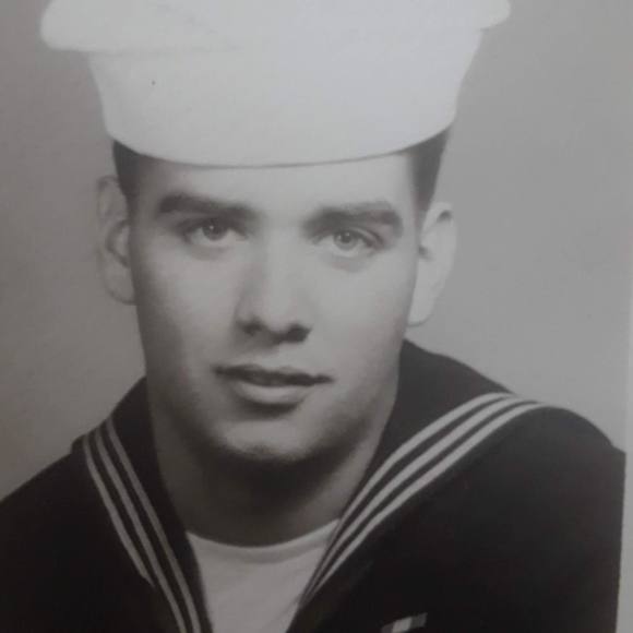 Profile Picture of Earnest Cleburne (@o62750) on Poshmark