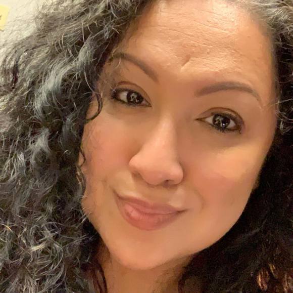 Profile Picture of Regina Resendez (@reginaresendez) on Poshmark