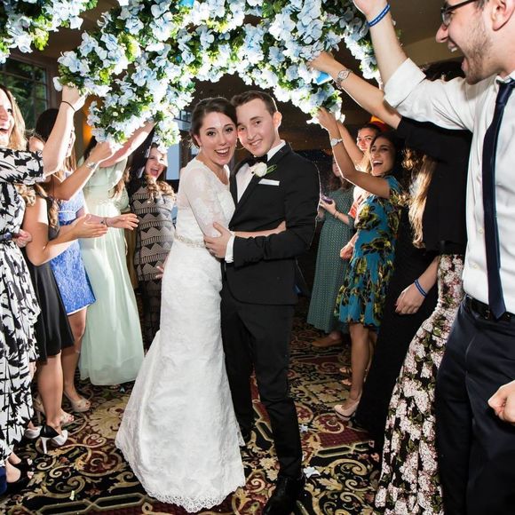 Profile Picture of Paige Redlich (@paigehamer) on Poshmark