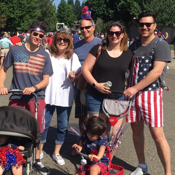 Profile Picture of Neil Macmullan (@neilmacmullan) on Poshmark