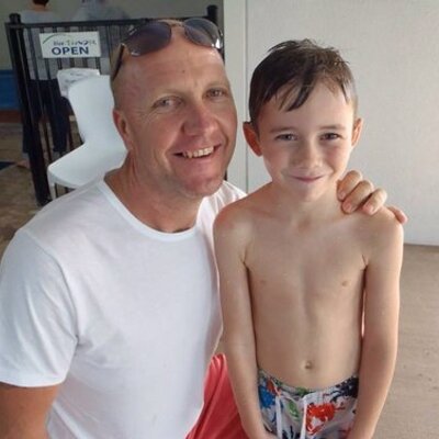 Profile Picture of Richard Roach (@littlestwinners) on Twitter