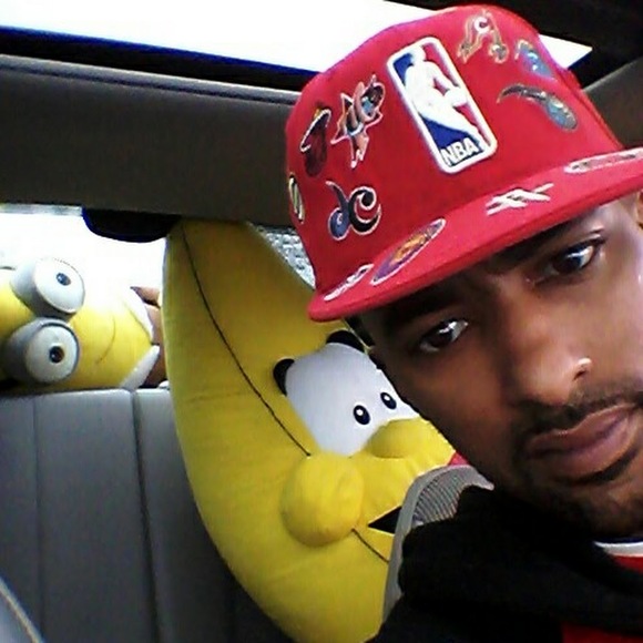 Profile Picture of Philippe Sicard (@philippesicard) on Poshmark