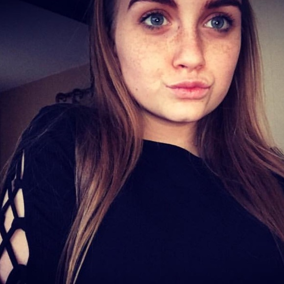 Profile Picture of Isabella Mccarty (@isabella_keanna) on Poshmark