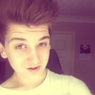 Profile Picture of Joe Holdsworth (@XdJosepphh) on Twitter