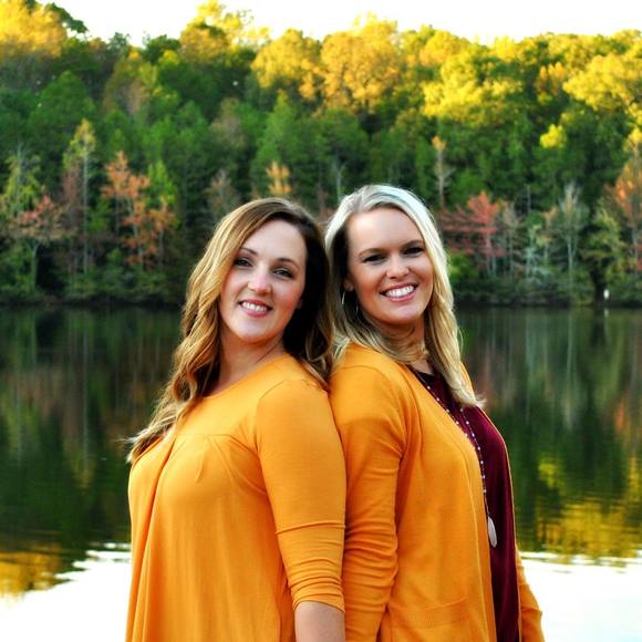 Profile Picture of Amanda Hughes (@mandahughes1130) on Poshmark