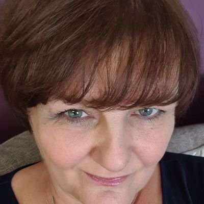 Profile Picture of Louise Langley (@LouiseLangley64) on Twitter