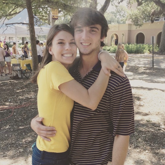 Julia Gerarve - Poshmark Profile Picture of Julia Gerarve (@jgerarve) on Poshmark