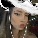 Profile Picture of laura Klinger (@kkklinger_pvd) on Instagram