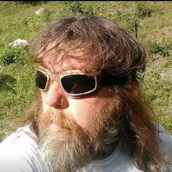 Profile Picture of John Abrams (@laynemacbayne) on Poshmark