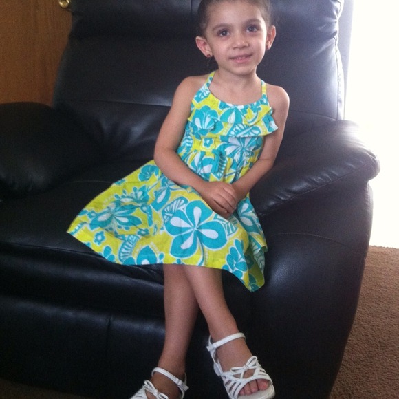 Profile Picture of Sana Dirbas (@dirbas2109) on Poshmark