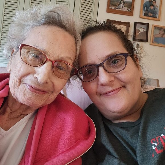 Profile Picture of Angela Lorenz crowley (@imamainer) on Poshmark