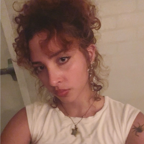 Profile Picture of Nicole Vignali (@nicolevignali) on Poshmark