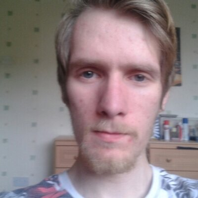 Profile Picture of Joshua Eames (@iCodeXII) on Twitter