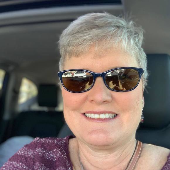 Marilyn Cynkar - Poshmark Profile Picture of Marilyn Cynkar (@ruby414) on Poshmark