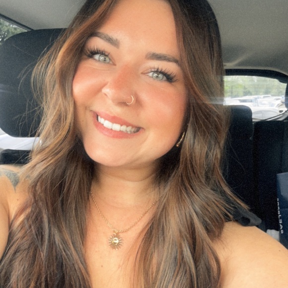 Profile Picture of Kaitlin Rorabaugh (@kerorabaugh) on Poshmark