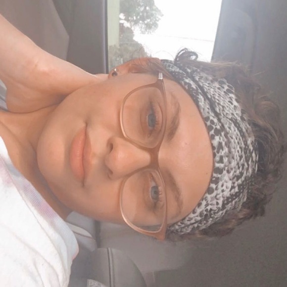 Profile Picture of Ariel Lilly (@ariel_lilly) on Poshmark