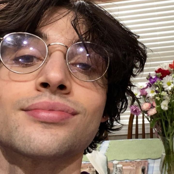 Profile Picture of garrett stan (@onlineuser2021) on Tiktok