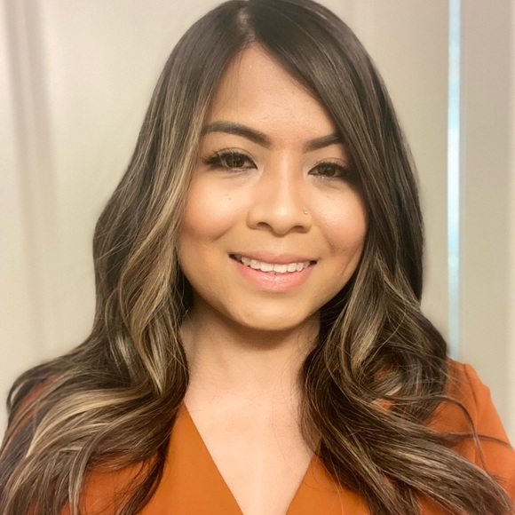 Profile Picture of Diana Cereno (@diana_kinz) on Poshmark