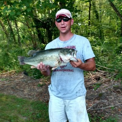 Profile Picture of Josh Underhill (@JoshUnderhill2) on Twitter