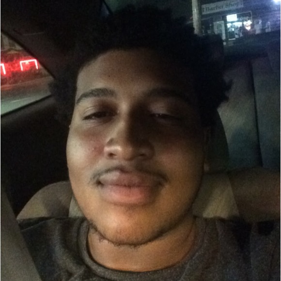 Profile Picture of Sekou Degroat (@kingkou18) on Poshmark