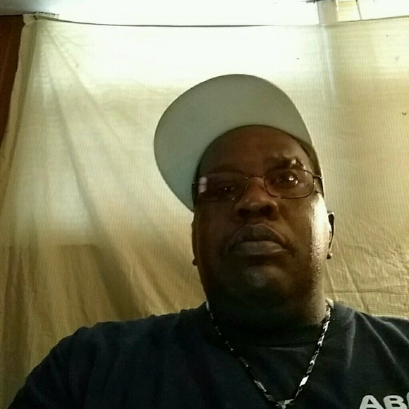 Profile Picture of Alvis Carrington (@hycoe) on Poshmark