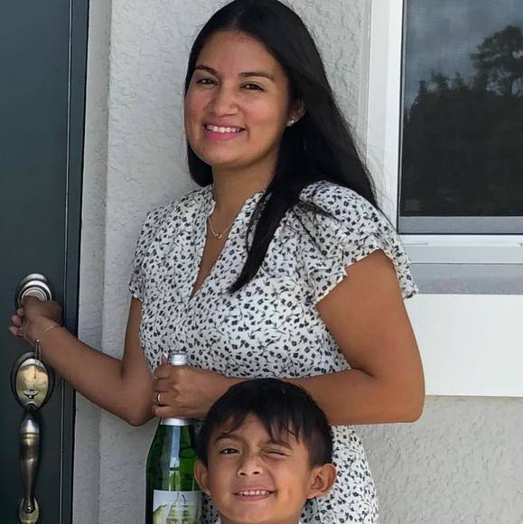 Profile Picture of Kiara Saltos (@flaq10) on Poshmark