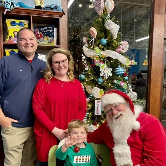 Profile Picture of Amanda Jolly (@ajolly5652) on Poshmark