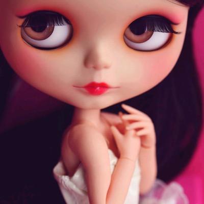 Profile Picture of Rula Parrula (@rula_parrula) on Twitter