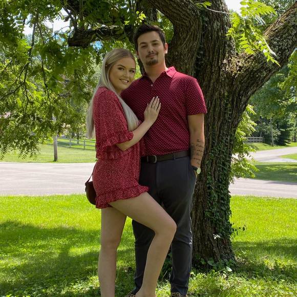 Profile Picture of Jamie Harrahill (@jamieharrahill) on Poshmark