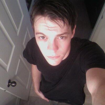 Profile Picture of Travis Reeder (@Sludgeface) on Twitter