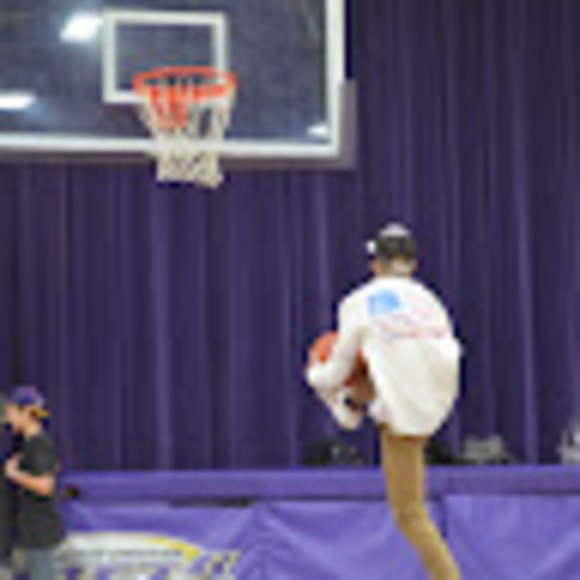 Profile Picture of Evan Molenaar (@evandirt) on Poshmark