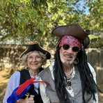 Profile Picture of Roslyn Glaze (@roslyn.glaze.7) on Facebook