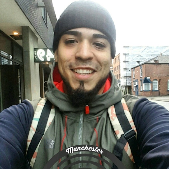 Profile Picture of Derek Torres (@torresd973) on Poshmark