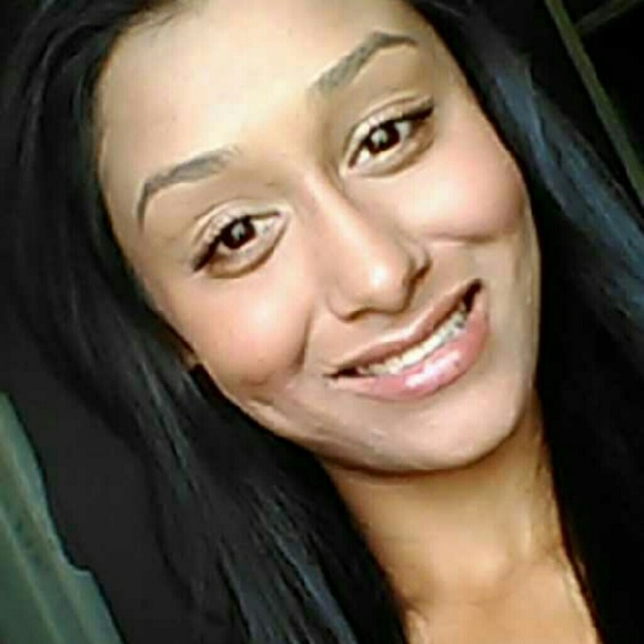 Profile Picture of Andrea Nunez (@iiamdrea) on Poshmark