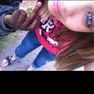 Profile Picture of Tatiana Daniels (: (@TatianaJDaniels) on Twitter