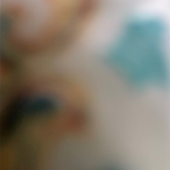 Profile Picture of Ashanti Ashanti (@ashantibaldw511) on Poshmark