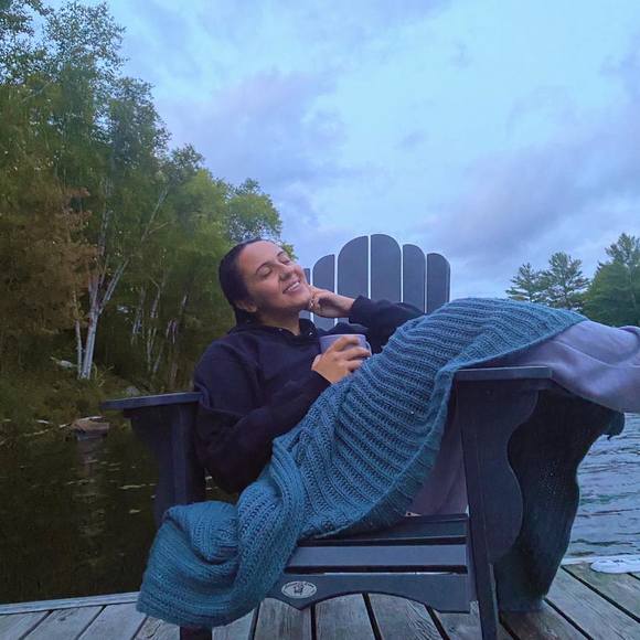 Profile Picture of Rita Stranges (@ritastranges) on Poshmark