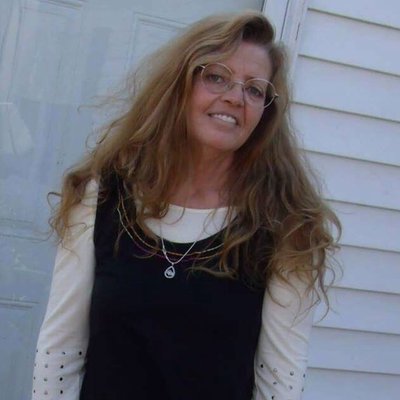 Profile Picture of Deborah Fitts (@deborah_fitts) on Twitter